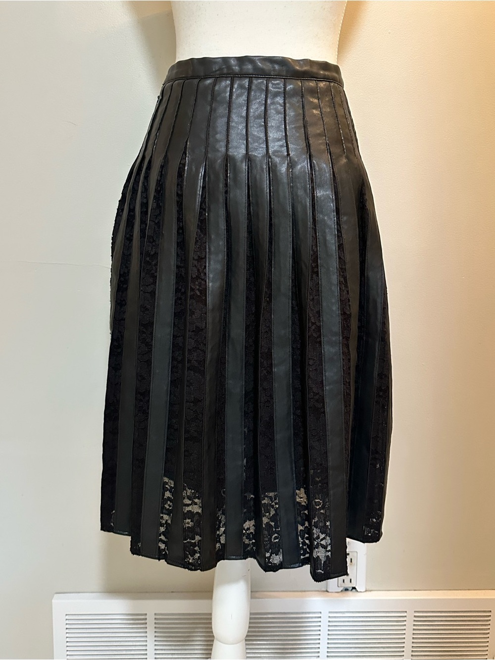 bebe Black Pleated Lace-Panel Midi Skirt